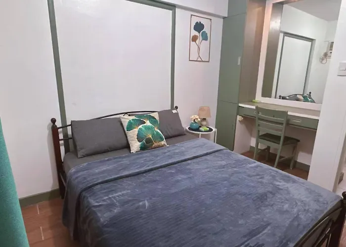 Midrise Staycation Near Airport Apartamento
