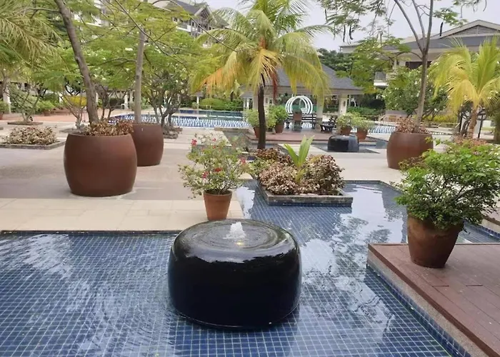 Midrise Staycation Near Airport Apartamento *